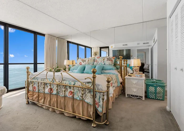 Holiday home Golden Sands 19th Floor Ocean Views Free Linens
