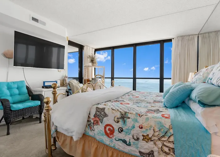 Golden Sands 19th Floor Ocean Views Free Linens