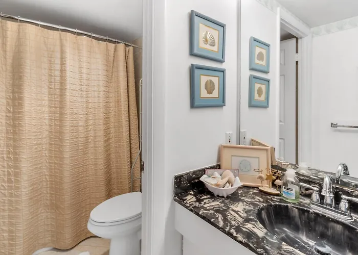 Golden Sands 19th Floor Ocean Views Free Linens
